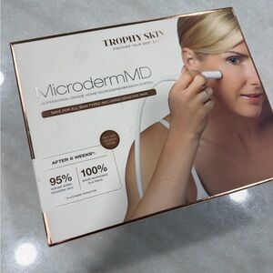 Trophy Skin MicrodermMD Professional Skincare Tool - White